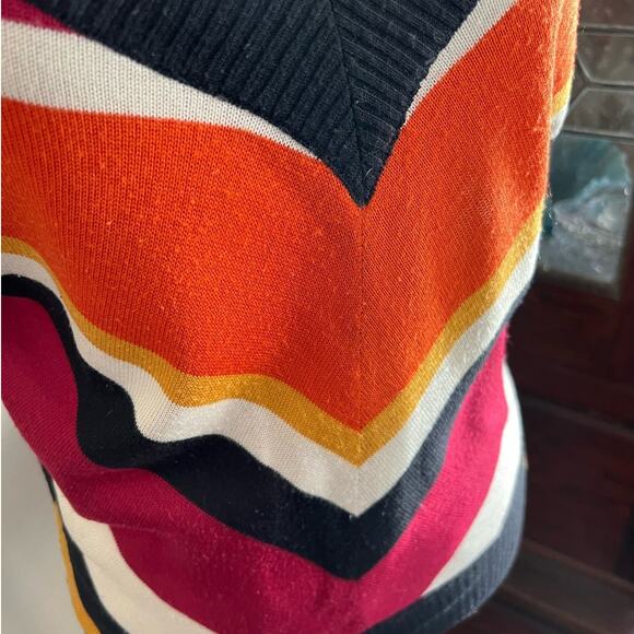 Y2K Vintage New York & Company Chevron Stripe Sweater Top Size S V-Neck Preppy - Picture 10 of 17